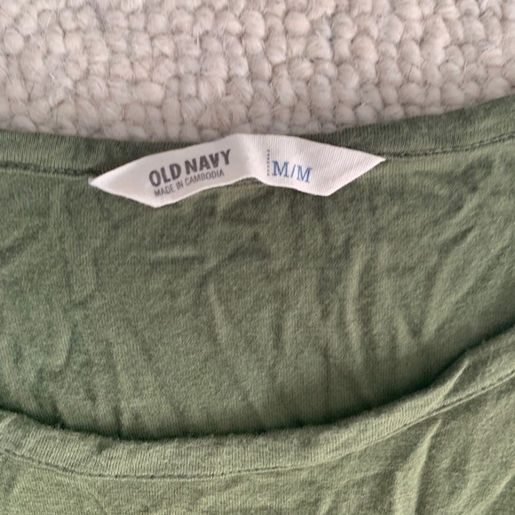 green top - Picture 5 of 5